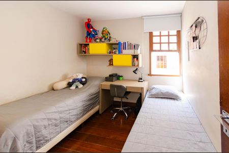 Apartamento à venda com 120m², 3 quartos e 2 vagasQuarto 2