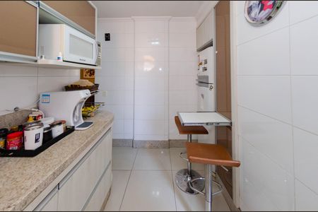 Apartamento à venda com 120m², 3 quartos e 2 vagasCozinha