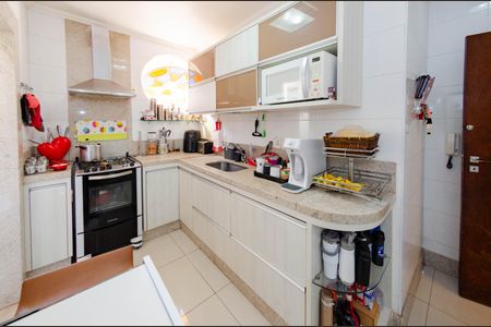 Apartamento à venda com 120m², 3 quartos e 2 vagasCozinha