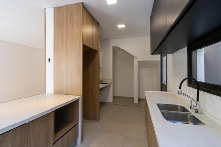 Casa de condomínio à venda com 138m², 3 quartos e 2 vagas Casa de condomínio à venda com 138m², 3 quartos e 2 vagasCozinha