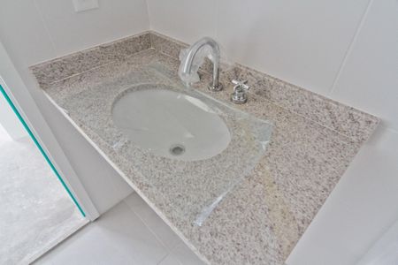 Apartamento à venda com 69m², 2 quartos e 1 vagaBanheiro da Suíte