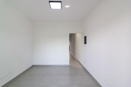 Sala de casa para alugar com 3 quartos, 140m² em Vila Marari, São Paulo
