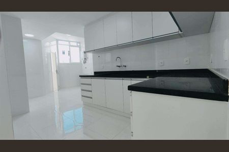 Apartamento à venda com 167m², 3 quartos e 1 vaga