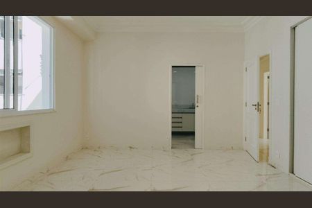 Apartamento à venda com 167m², 3 quartos e 1 vaga