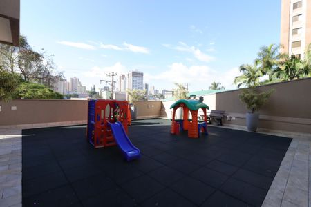 Apartamento à venda com 65m², 2 quartos e 2 vagasÁrea Comum - Playground