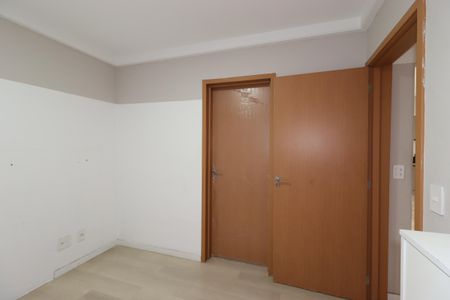 Apartamento à venda com 65m², 2 quartos e 2 vagasSuíte
