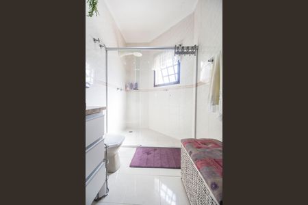Casa de condomínio à venda com 367m², 4 quartos e 4 vagas Casa de condomínio à venda com 367m², 4 quartos e 4 vagasBanheiro da Suíte 3