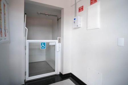 Apartamento à venda com 59m², 2 quartos e 1 vagaÁrea comum