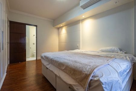 Apartamento para alugar com 142m², 3 quartos e 2 vagas Apartamento para alugar com 142m², 3 quartos e 2 vagasSuíte