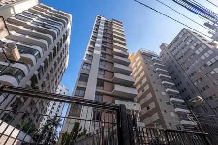 Apartamento para alugar com 142m², 3 quartos e 2 vagas Apartamento para alugar com 142m², 3 quartos e 2 vagasFachada