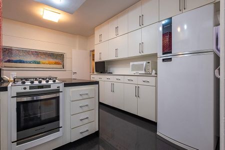 Apartamento para alugar com 142m², 3 quartos e 2 vagas Apartamento para alugar com 142m², 3 quartos e 2 vagasCozinha