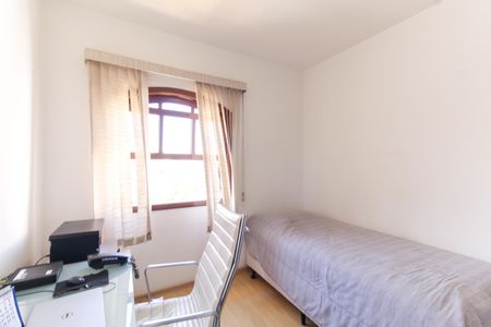 Casa à venda com 280m², 3 quartos e 6 vagas Casa à venda com 280m², 3 quartos e 6 vagasSuíte 2