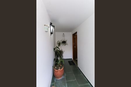 Casa à venda com 280m², 3 quartos e 6 vagas Casa à venda com 280m², 3 quartos e 6 vagasEntrada