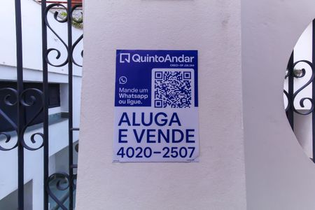 Casa à venda com 280m², 3 quartos e 6 vagas Casa à venda com 280m², 3 quartos e 6 vagasPlaca