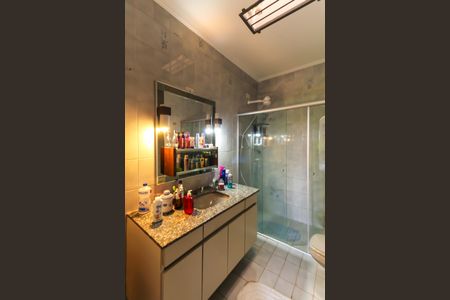 Casa à venda com 280m², 3 quartos e 6 vagas Casa à venda com 280m², 3 quartos e 6 vagasBanheiro da Suíte 1