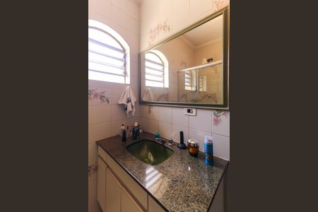 Casa à venda com 280m², 3 quartos e 6 vagas Casa à venda com 280m², 3 quartos e 6 vagasBanheiro da Suíte 2