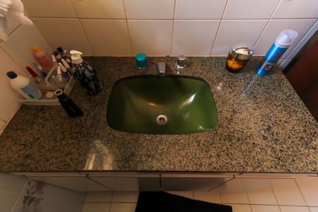 Casa à venda com 280m², 3 quartos e 6 vagas Casa à venda com 280m², 3 quartos e 6 vagasBanheiro da Suíte 2