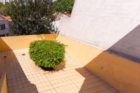 Casa à venda com 280m², 3 quartos e 6 vagas Casa à venda com 280m², 3 quartos e 6 vagasQuintal