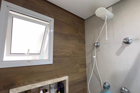 Apartamento à venda com 83m², 3 quartos e 2 vagas Apartamento à venda com 83m², 3 quartos e 2 vagasBanheiro da Suíte