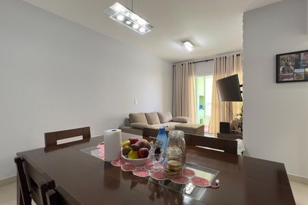 Apartamento à venda com 83m², 3 quartos e 2 vagas Apartamento à venda com 83m², 3 quartos e 2 vagasSala