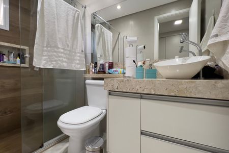Apartamento à venda com 83m², 3 quartos e 2 vagas Apartamento à venda com 83m², 3 quartos e 2 vagasBanheiro da Suíte