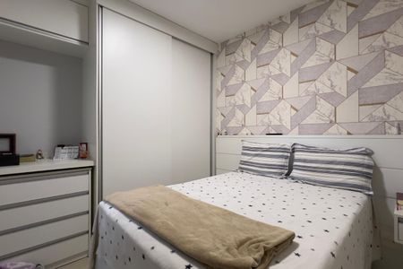 Apartamento à venda com 83m², 3 quartos e 2 vagas Apartamento à venda com 83m², 3 quartos e 2 vagasSuíte
