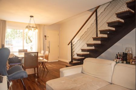 Casa à venda com 164m², 2 quartos e 2 vagasSala