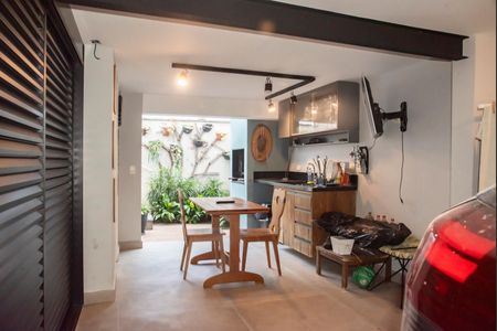 Casa à venda com 164m², 2 quartos e 2 vagasEspaço gourmet/Garagem