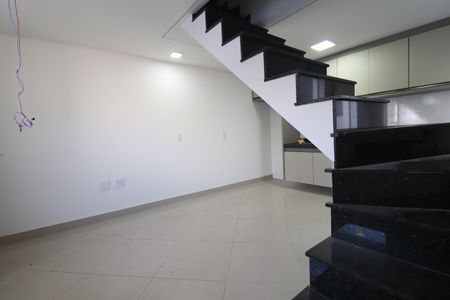 Casa à venda com 60m², 2 quartos e 3 vagasSala