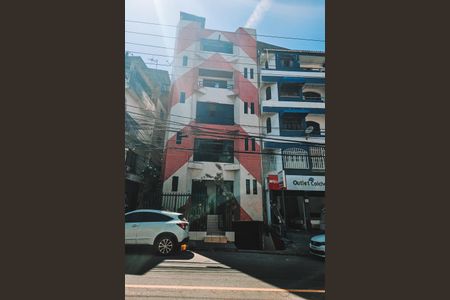 Apartamento para alugar com 184m², 3 quartos e 1 vaga Apartamento para alugar com 184m², 3 quartos e 1 vagaFachada