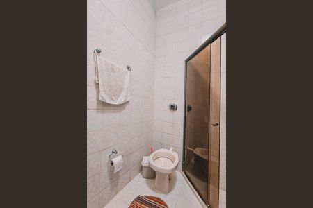 Apartamento para alugar com 184m², 3 quartos e 1 vaga Apartamento para alugar com 184m², 3 quartos e 1 vagaBanheiro