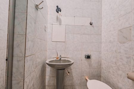 Apartamento para alugar com 184m², 3 quartos e 1 vaga Apartamento para alugar com 184m², 3 quartos e 1 vagaBanheiro da Suíte