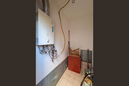 Casa à venda com 140m², 3 quartos e 5 vagas Casa à venda com 140m², 3 quartos e 5 vagasQuarto de Serviço 2