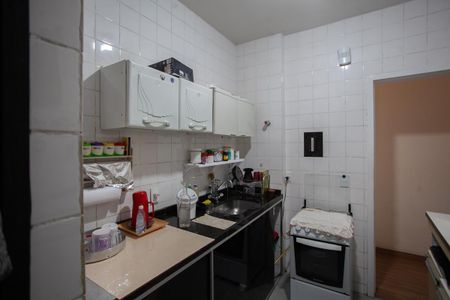 Apartamento à venda com 63m², 2 quartos e 1 vaga Apartamento à venda com 63m², 2 quartos e 1 vagaCozinha e Área de Serviço