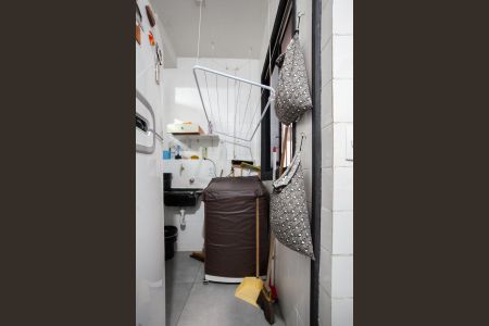 Apartamento à venda com 63m², 2 quartos e 1 vaga Apartamento à venda com 63m², 2 quartos e 1 vagaCozinha e Área de Serviço