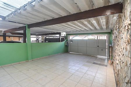 Casa à venda com 229m², 3 quartos e 3 vagas Casa à venda com 229m², 3 quartos e 3 vagasGaragem