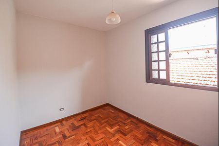 Casa à venda com 229m², 3 quartos e 3 vagasQuarto 2
