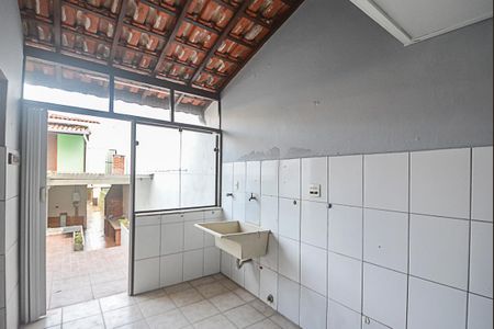 Casa à venda com 229m², 3 quartos e 3 vagasÁrea de Serviço 2