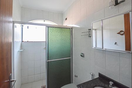 Casa à venda com 229m², 3 quartos e 3 vagasBanheiro