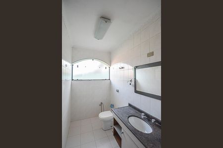 Casa à venda com 229m², 3 quartos e 3 vagasBanheiro da Suíte