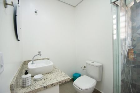 Casa à venda com 183m², 3 quartos e 4 vagasbanheiro corredor