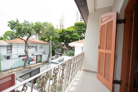 Casa à venda com 183m², 3 quartos e 4 vagasvaranda quarto 1