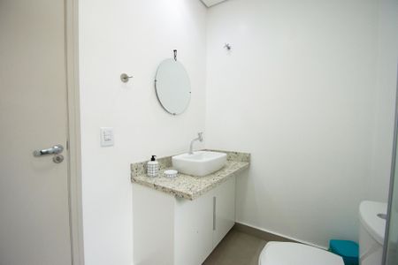 Casa à venda com 183m², 3 quartos e 4 vagasbanheiro corredor