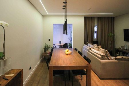 Apartamento à venda com 52m², 2 quartos e 1 vaga Apartamento à venda com 52m², 2 quartos e 1 vagaSala de Jantar