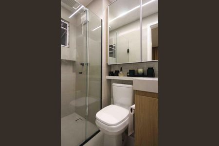 Apartamento à venda com 52m², 2 quartos e 1 vaga Apartamento à venda com 52m², 2 quartos e 1 vagaBanheiro