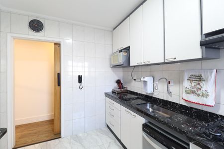 Apartamento à venda com 63m², 2 quartos e 1 vaga Apartamento à venda com 63m², 2 quartos e 1 vagaCozinha
