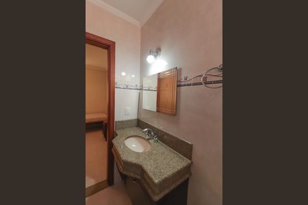 Casa à venda com 277m², 4 quartos e 3 vagas Casa à venda com 277m², 4 quartos e 3 vagasBanheiro do Quarto 1
