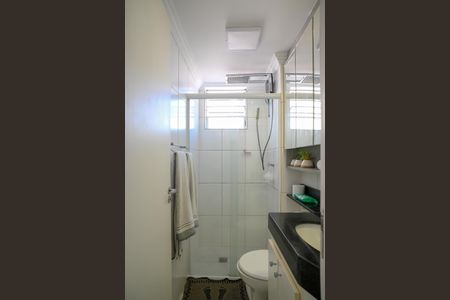 Apartamento à venda com 45m², 2 quartos e 2 vagas Apartamento à venda com 45m², 2 quartos e 2 vagasBanheiro