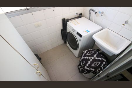 Apartamento à venda com 55m², 2 quartos e 1 vaga Apartamento à venda com 55m², 2 quartos e 1 vagaÁrea de Serviço