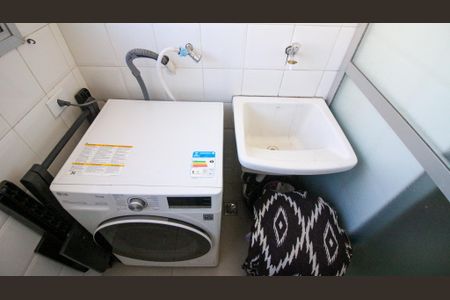 Apartamento à venda com 55m², 2 quartos e 1 vaga Apartamento à venda com 55m², 2 quartos e 1 vagaÁrea de Serviço